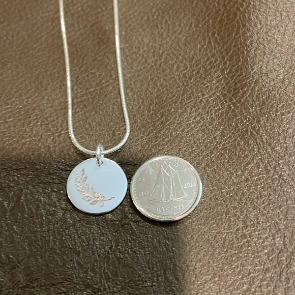 Olive branch medallion + chain (sterling silver) - Picture 3 of 4
